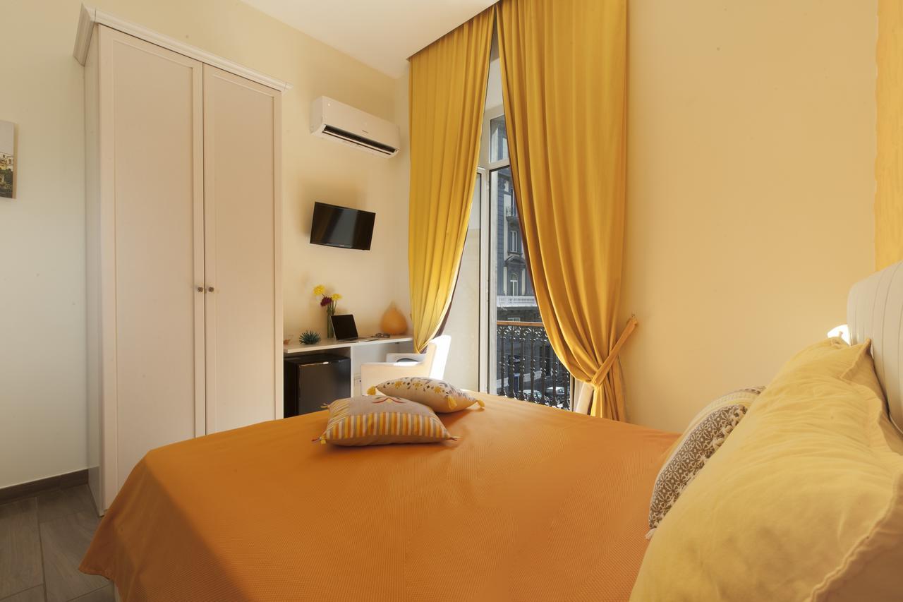 Suite Dei Catalani Naples Luaran gambar