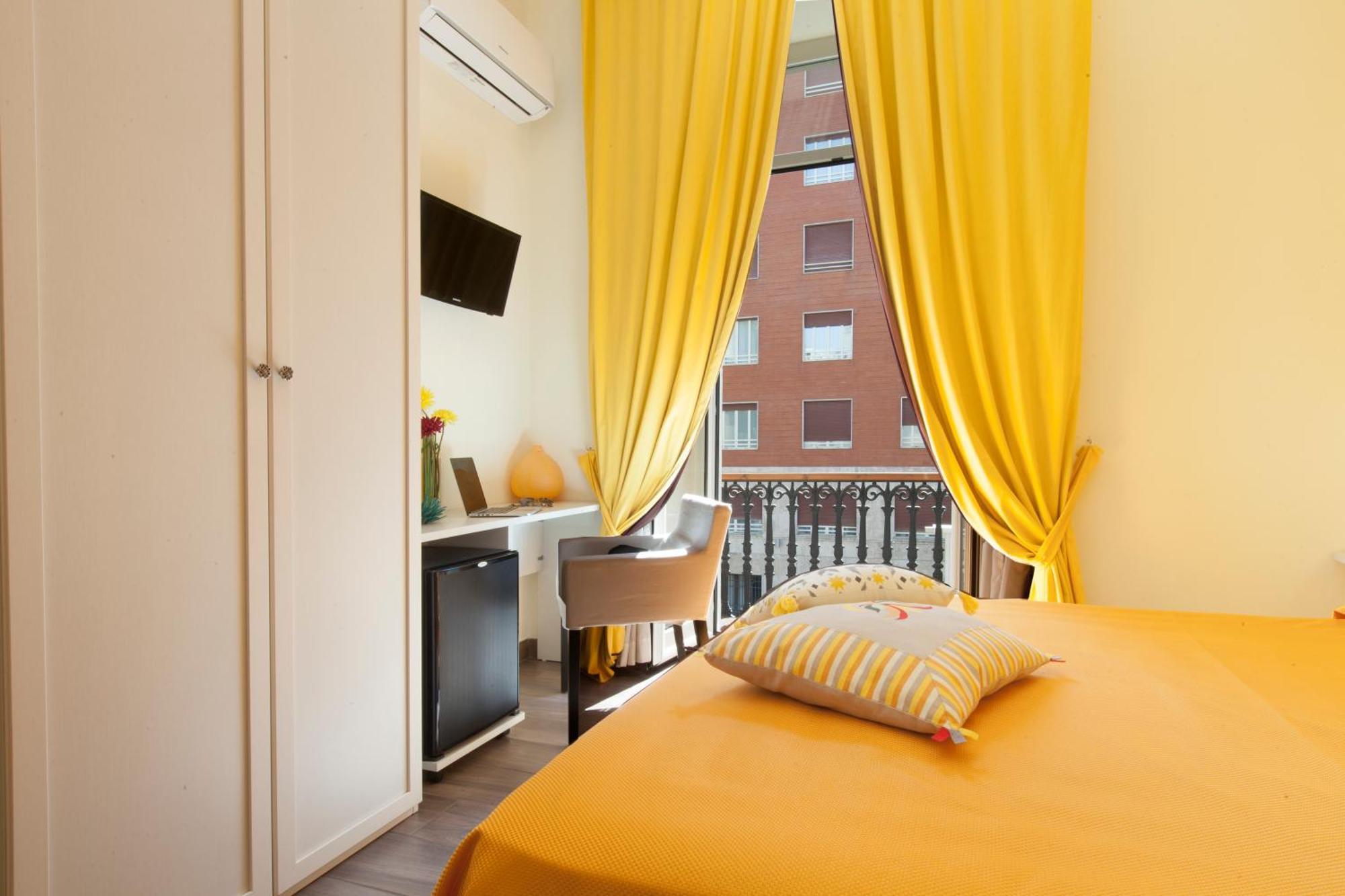 Suite Dei Catalani Naples Luaran gambar