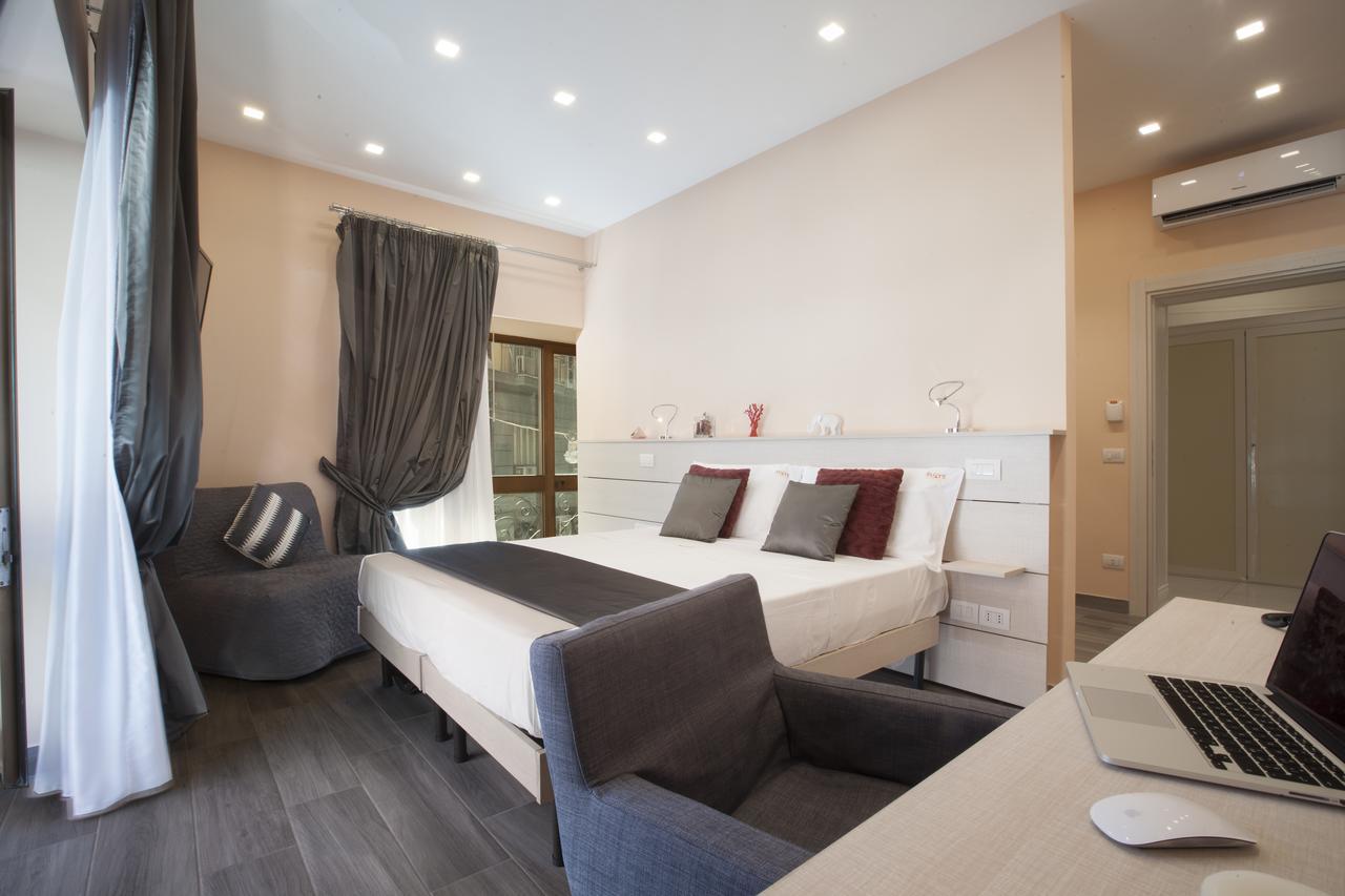 Suite Dei Catalani Naples Luaran gambar